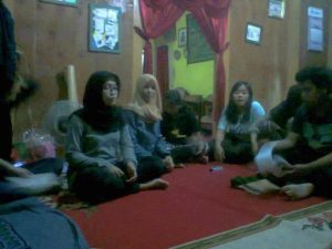 Mahasiswa KKN UNAIR Di Desa Deru